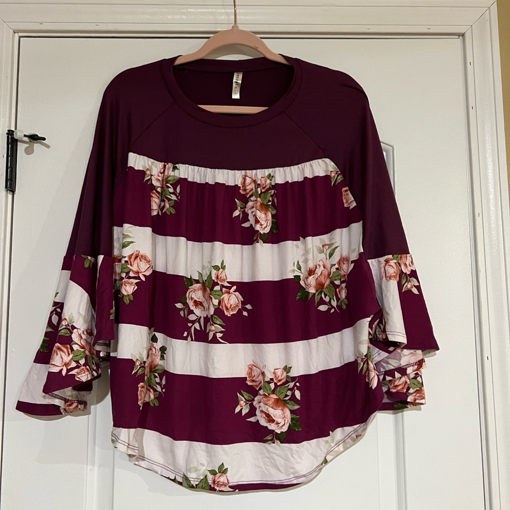 Boutique flutter sleeve top